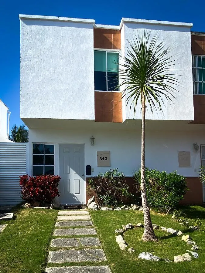 La Casita Playa Hermosa Playa del Carmen 0*,  Mexiko